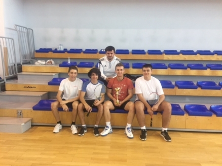Prvo mjesto u badmintonu