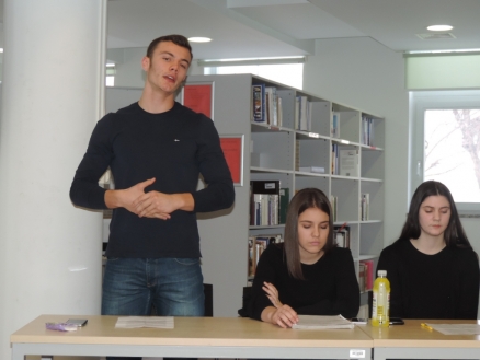 Treba li EU uvesti politiku otvorenih vrata?
